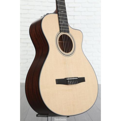  Taylor 312ce-N Nylon Acoustic-electric Guitar - Natural Sitka Spruce