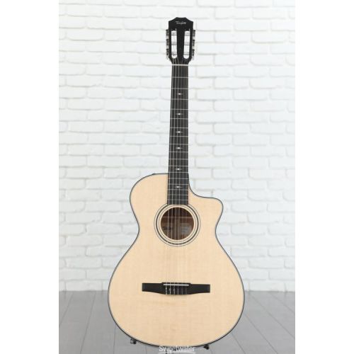  Taylor 312ce-N Nylon Acoustic-electric Guitar - Natural Sitka Spruce