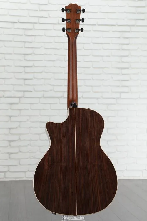  Taylor 814ce Acoustic-Electric Guitar - Natural with V-Class Bracing and Radiused Armrest