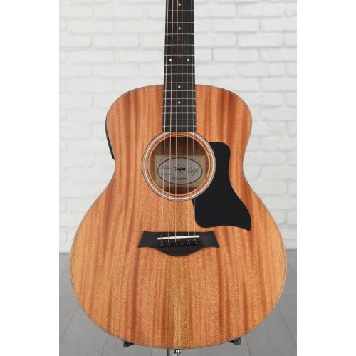  Taylor GS Mini-e Mahogany Acoustic-electric Guitar - Natural with Black Pickguard