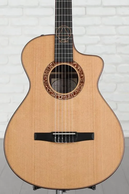  Taylor Jason Mraz Signature - Natural Red Cedar