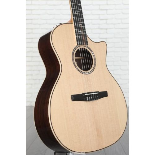  Taylor 814ce-N - Natural Sitka Spruce