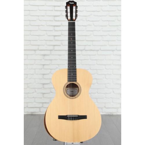  Taylor Academy 12-N Nylon-string Acoustic Guitar - Natural