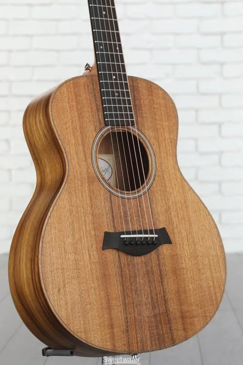 Taylor GS Mini-e Koa Left-Handed Acoustic-electric Guitar - Natural