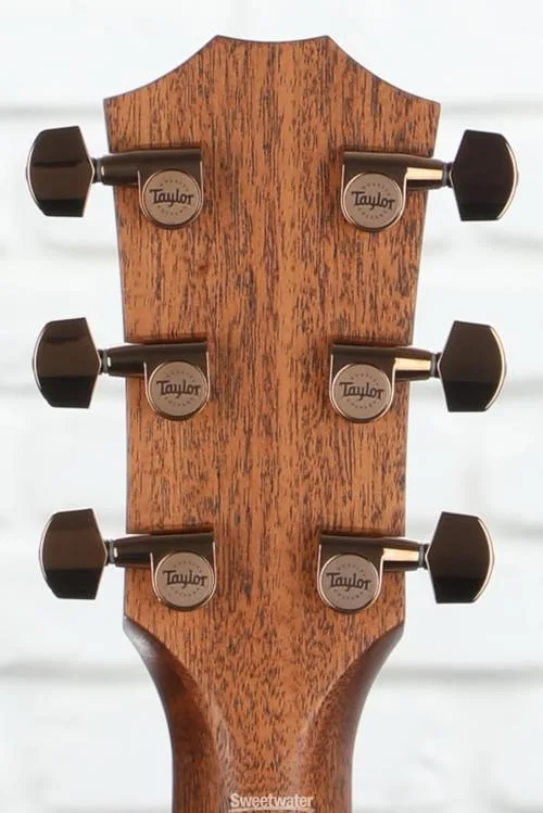  Taylor 724ce Grand Auditorium V-class Acoustic-electric Guitar - Natural Hawaiian Koa Top