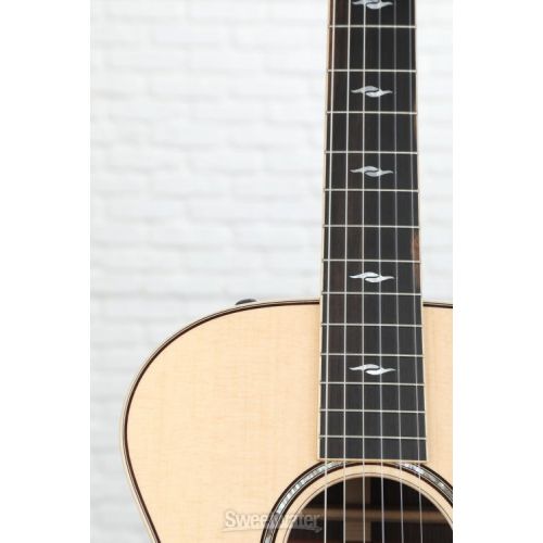  Taylor 812e-N Grand Concert Nylon String Guitar - Natural