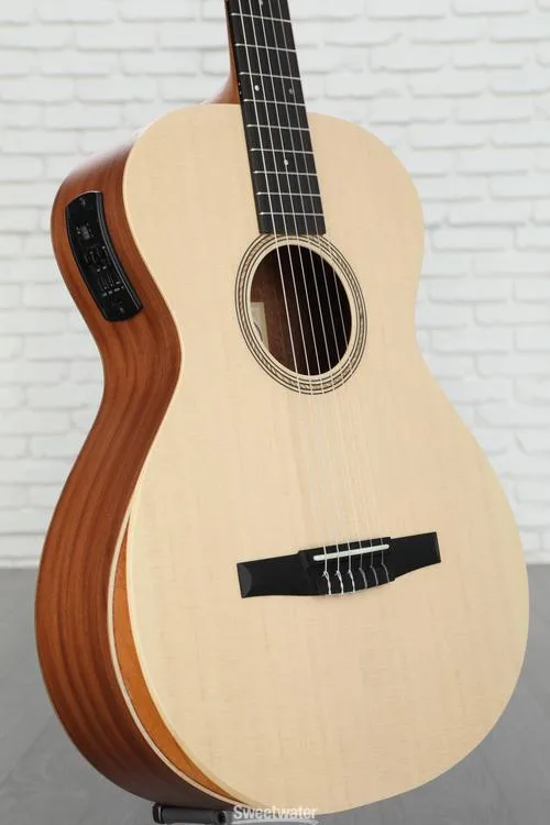 Taylor Academy 12e Nylon-string Acoustic-electric Guitar - Natural