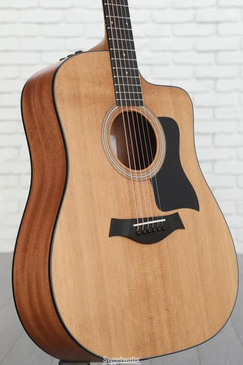 Taylor 110ce Acoustic-electric Guitar - Natural