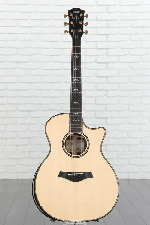  Taylor 914ce - Natural Sitka Spruce