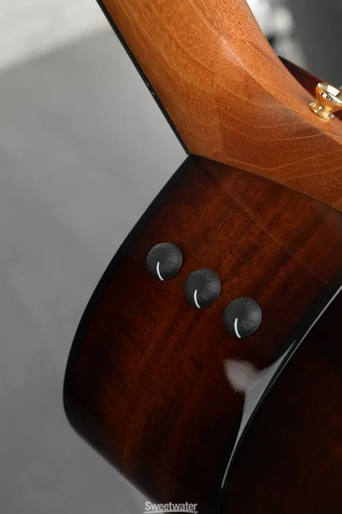  Taylor 224ce-K DLX Left-handed Acoustic-electric Guitar - Shaded Edgeburst with Layered Koa Back & Sides