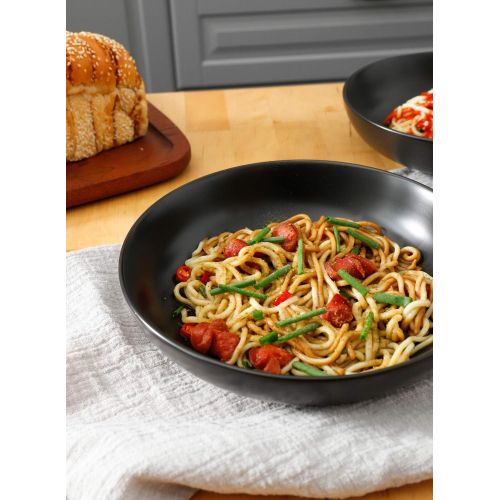  [아마존베스트]Teocera Wide and Shallow Large Porcelain Salad and Pasta Bowls Set of 4 - 35 Ounce Microwave and Dishwasher Safe Serving Dishes, Matte Black