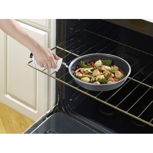  T-fal C5310264 Non-Stick Fry Pan, Ergonomic, Stay Cool Handle, Aluminum, 7.75-Inch, Black