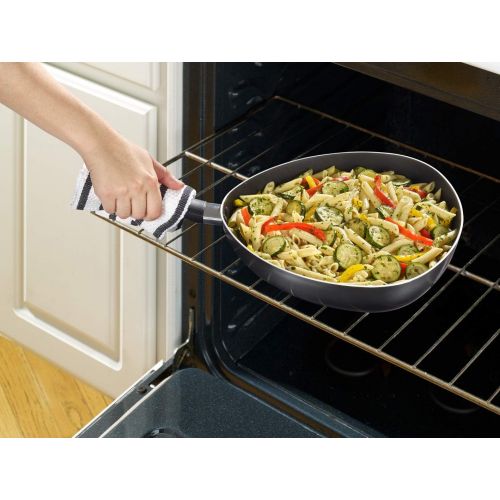  T-fal Triforce Non-Stick Thermo-Spot Heat Indicator Dishwasher Oven Safe Triangle Easy Pour Pan Cookware, 4 Qt, Black