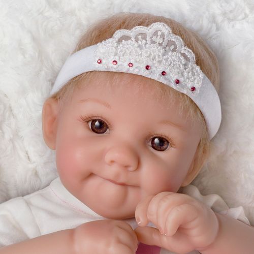  The Ashton-Drake Galleries So Truly Real Little Princess Poseable Baby Doll by Cheryl Hill