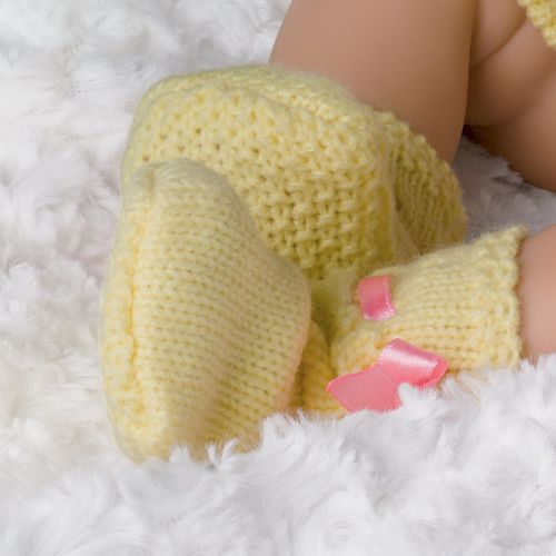  The Ashton-Drake Galleries Marissa May Lily Charlotte Realistic Newborn Baby Girl Doll Is Fully Poseable