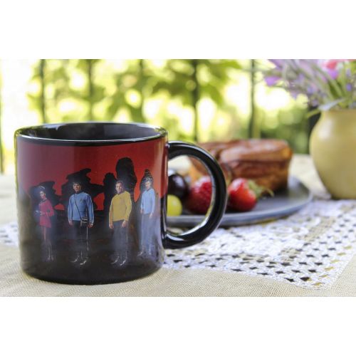  [아마존베스트]The Unemployed Philosophers Guild Star Trek Transporter Heat Changing Mug - Add Coffee or Tea and Kirk, Spock, McCoy and Uhura Appear on the Planets Surface - Comes in a Fun Box