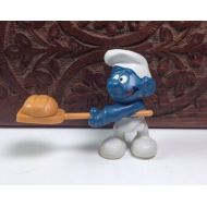 TheCollectorsShelf Vintage Baker Bread Chef Smurf PVC Figure 20113