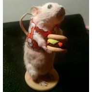 /TheCurious13 Burger time taxidermy mouse