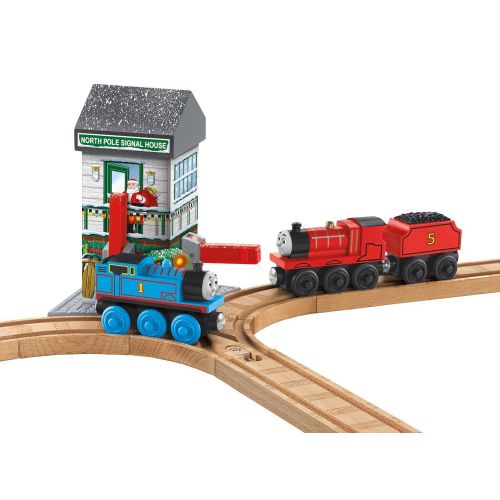  Thomas+%26+Friends Fisher-Price Thomas & Friends Wooden Railway, Christmas Crossings - Battery Operated