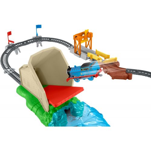  Pappy's Toy Shop and ships from Amazon Fulfillment. Fisher-Price Thomas & Friends TrackMaster, Thomas Sky-High Bridge Jump