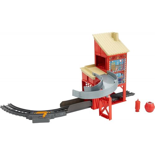  Fisher-Price Thomas & Friends TrackMaster, Fill-Up Firehouse