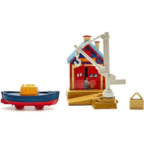  Fisher-Price Thomas & Friends TrackMaster, Captain at the Rescue Center