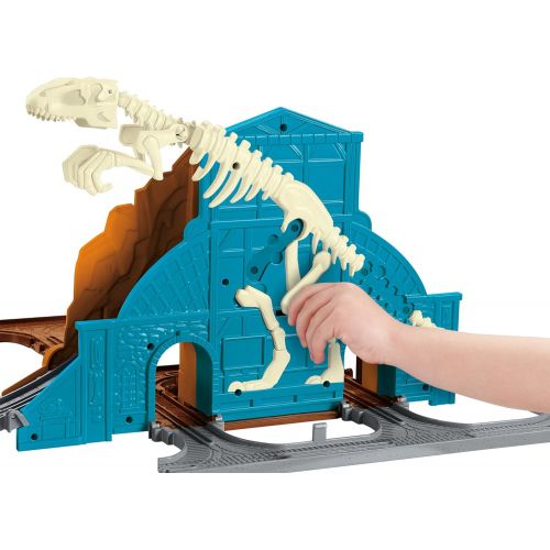  Fisher-Price Thomas & Friends Take-n-Play, Roaring Dino Run