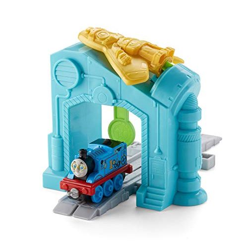  Fisher-Price Thomas & Friends Adventures, Robot Thomas n a Box