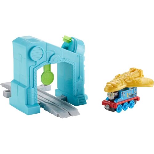  Fisher-Price Thomas & Friends Adventures, Robot Thomas n a Box