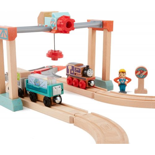  Fisher-Price Thomas & Friends Wood, Lift & Load Cargo Set