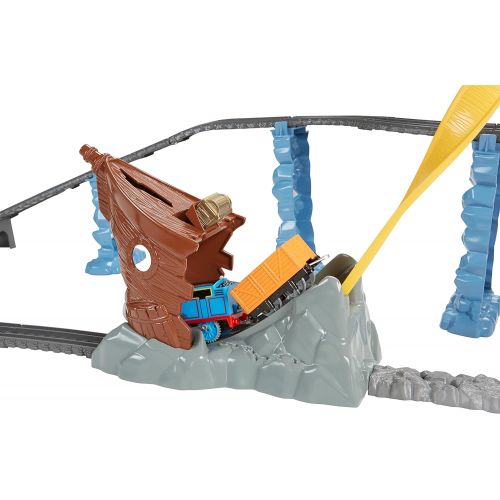  Fisher-Price Thomas & Friends TrackMaster, Shipwreck Rails Set