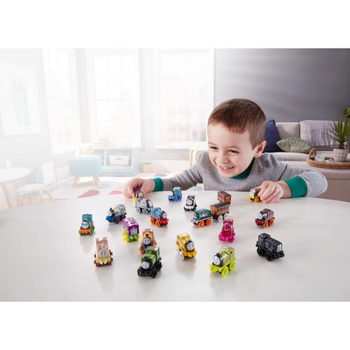  Fisher-Price Thomas & Friends MINIS 20-Pack of Train Engines [Amazon Exclusive]