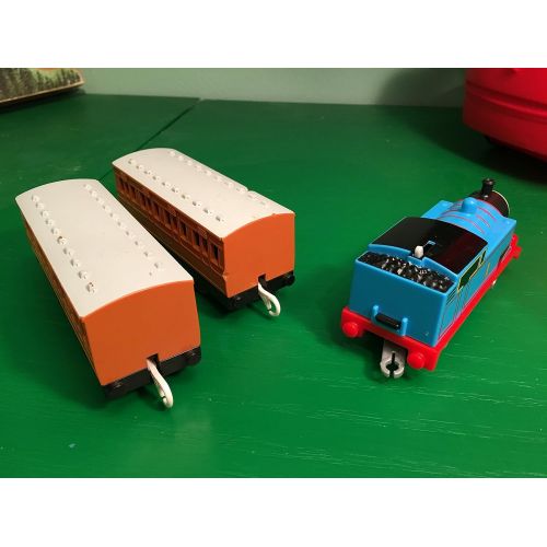  Thomas & Friends Trackmaster Thomas the Tank Engine with Annie & Clarabel