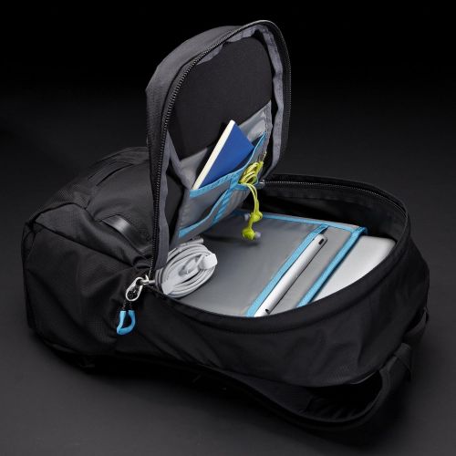 툴레 Thule EnRoute Strut Daypack for 15-Inch MacBook Pro and 10-Inch Tablets - Black (TESD-115)