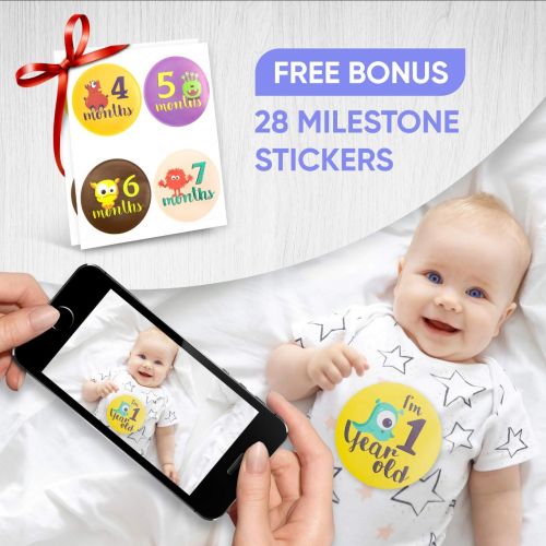  [아마존베스트]Tiny Gifts Baby Memory Book  First 5 Years Photo Album, Journal & Scrapbook + 28 FREE Monthly & Milestone Stickers. Modern Baby Shower Gift for Girl or Boy. 54 Pages + Gift Box & Keepsake En