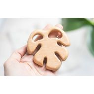 /Tinyfoxhole Organic Wooden Teether. Monstera leaf teether. Beech Teething Toy. Hand-carved Teether. Natural Baby Toy. Christmas gift. Newborn gift.