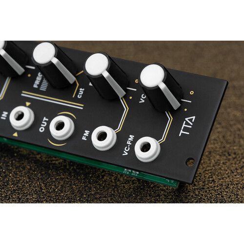  TipTop Audio Z2040 24 dB Low-Pass Filter Eurorack Module (8 HP, Black)