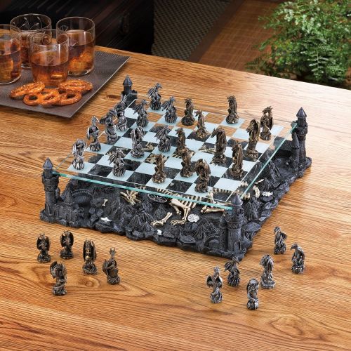  Tom & Co. BLACK DRAGON CHESS SET