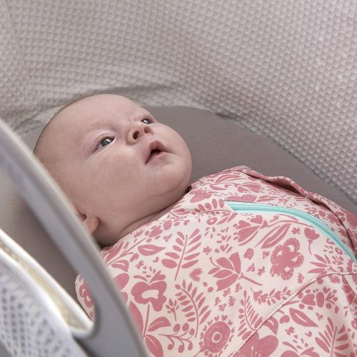 토미티피 Tommee Tippee Grosnug Newborn Swaddle Sleeping Bag, Hip-Healthy Sleeping Sack - Light Weight for 70-77 Degree F - Wild Posy - Small Size, 0-3 months, Pink, 0-2 Months