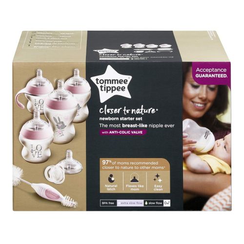 토미티피 Tommee Tippee Closer to Nature Newborn Baby Bottle Feeding Starter Set, Anti-Colic Valve, Breast-Like Nipples - BPA-Free, Pink (Design May Vary)