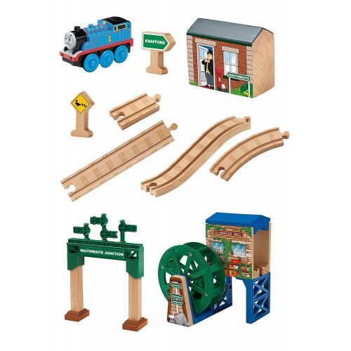  Toy Dreamer and ships from Amazon Fulfillment. Fisher-Price Thomas & Friends Wooden Railway, Steaming Around Sodor - Battery Operated