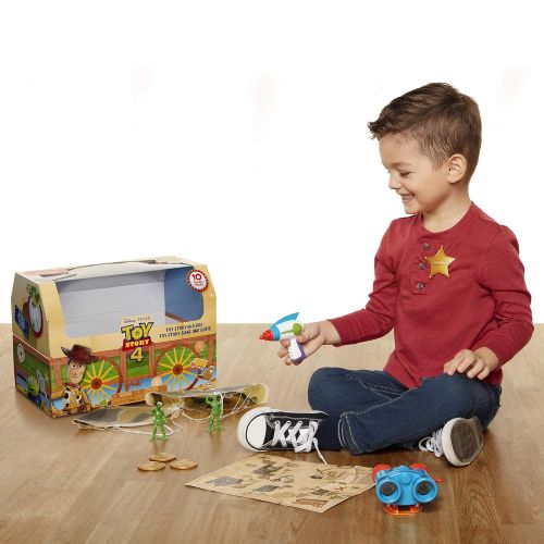  Toy Story 4 Trunk, Woody in A Box - 10Piece Toy Chest - Includes Lenny The Binoculars, Buzz Lightyear Laser Blaster, Woodys Roundup Map & More!