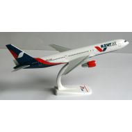 Toys & Hobbies Azur Air Boeing 767-300ER 1:200 Herpa Snap-Fit 611749 B767 azurair Flugzeug