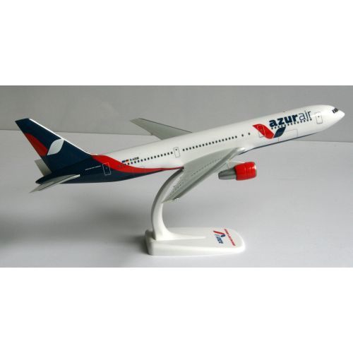  Toys & Hobbies Azur Air Boeing 767-300ER 1:200 Herpa Snap-Fit 611749 B767 azurair Flugzeug