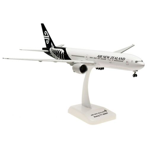  Toys & Hobbies Air New Zealand Boeing 777-300ER 1:200 Hogan Wings 0076 Flugzeug Modell B777 NEU