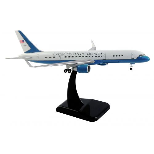  Toys & Hobbies Air Force Boeing B757-200 C-32A 1:200 Hogan Wings 10260 FlugzeugModell B757 C32