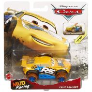 Toywiz Disney  Pixar Cars Cars 3 MUD Racing Cruz Ramirez Diecast Car