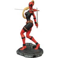 Toywiz Marvel Femme Fatales Lady Deadpool 9-Inch PVC Statue