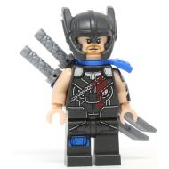 Toywiz LEGO Marvel Thor Ragnarok Gladiator Thor Minifigure [With Scabbard and 2 Katanas Loose]