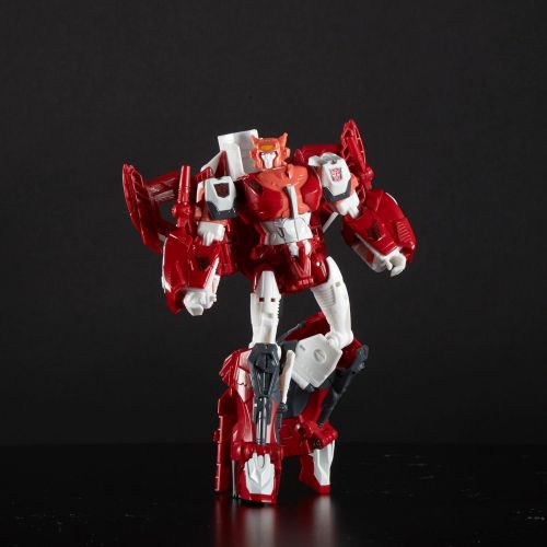 트랜스포머 Transformers Generations Power of the Primes Voyager Class Elita-1